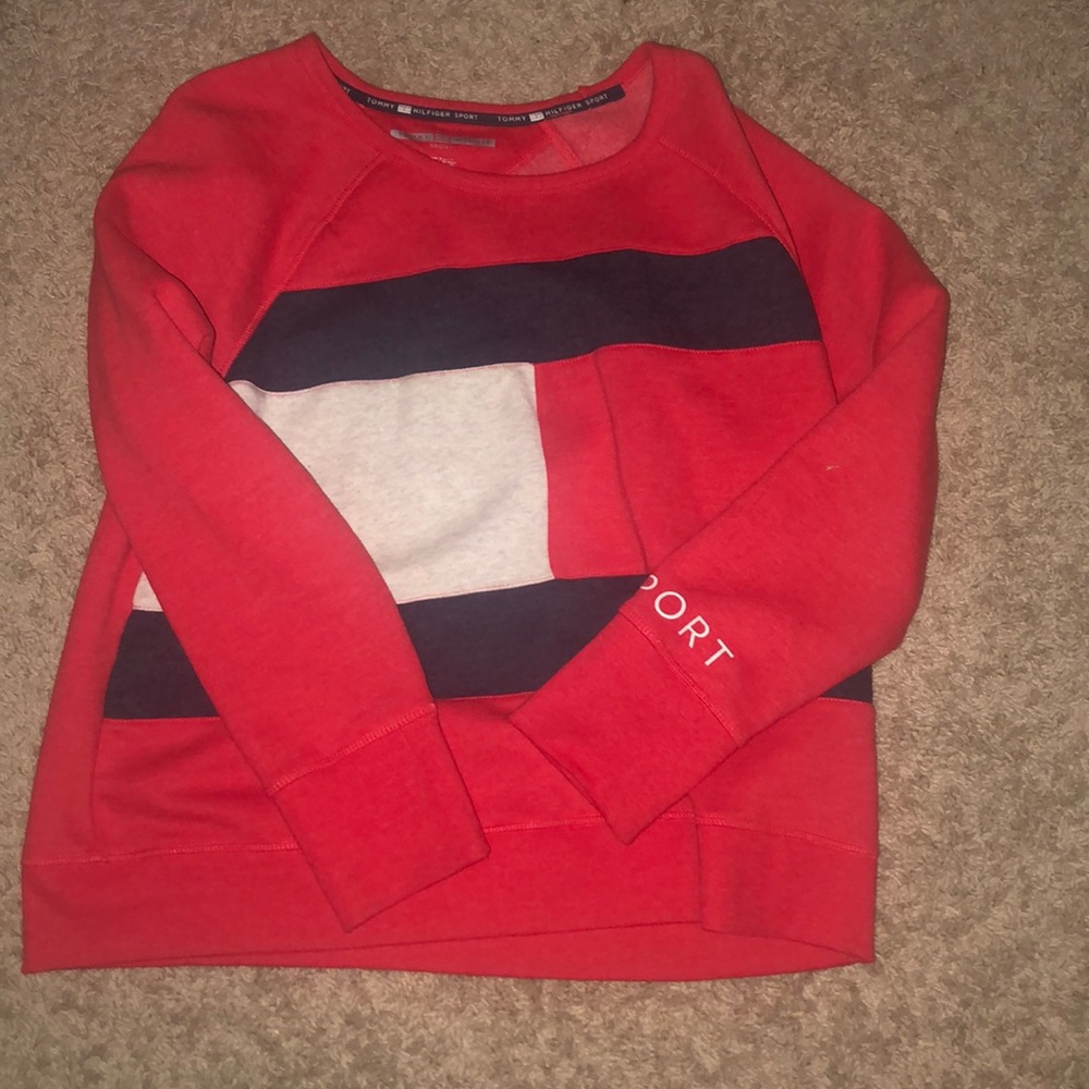 Tommy Hilfiger swear shirt. Never worn
